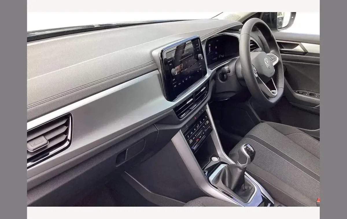 Usado VW T-Roc Match 150 HP (110 kW) 2026 Preto SUV