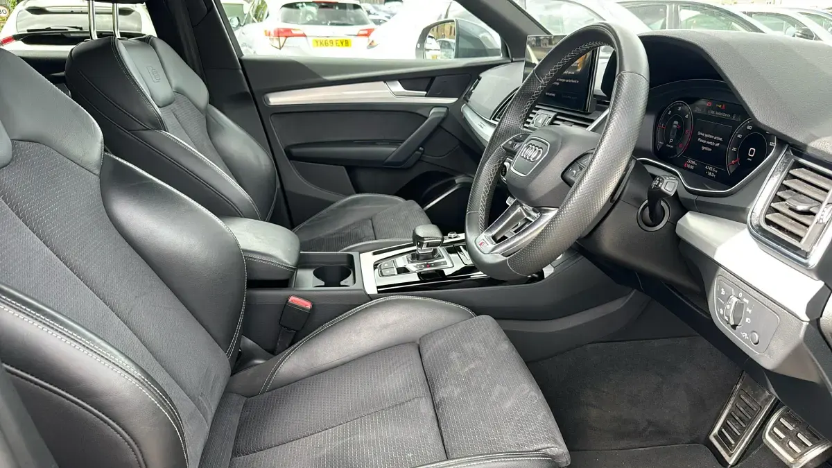Used Audi Q5 Sportback S-Line 204 HP (150 kW) 2023 Daytona grey pearl effect SUV