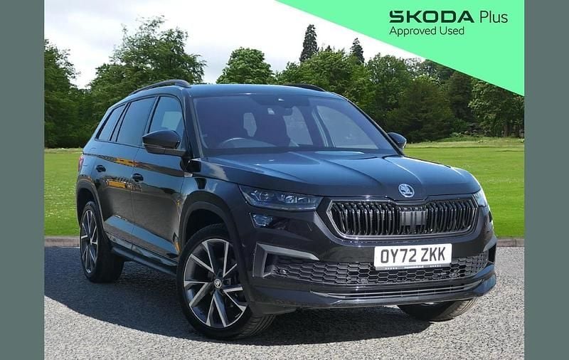 Black magic pearl effect Used 2022 Skoda Kodiaq SportLine SUV | £29,295 (Fair price) - Image 1/3