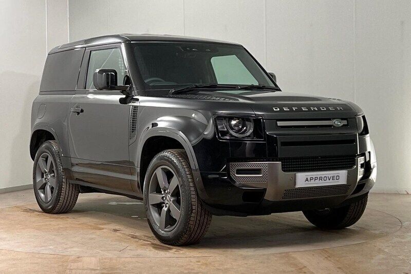 Black New 2025 Land Rover Defender SE Dynamic SUV | £54,000 - Image 1/4
