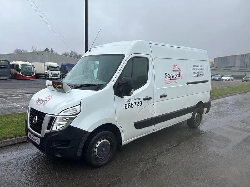 Used Nissan NV400 110 HP (80 kW) 2017 White Van