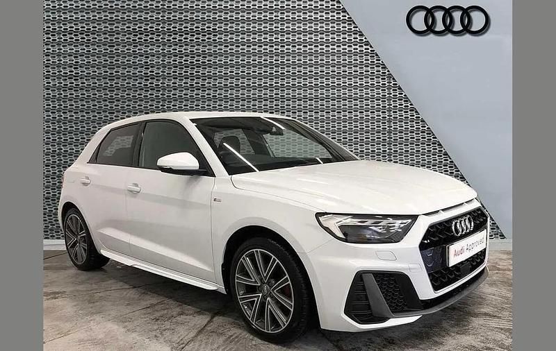 Used Audi A1 S-Line 150 HP (110 kW) 2019 White SUV