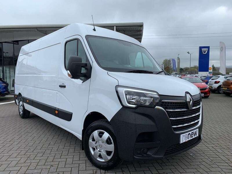 White Used 2024 Renault Master Van | £22,194 - Image 1/4