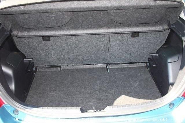 Used Toyota Yaris 2011 Hatchback