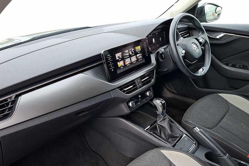 Used Skoda 110 R SE L 81 HP (59 kW) 2022 Black magic pearl effect Estate