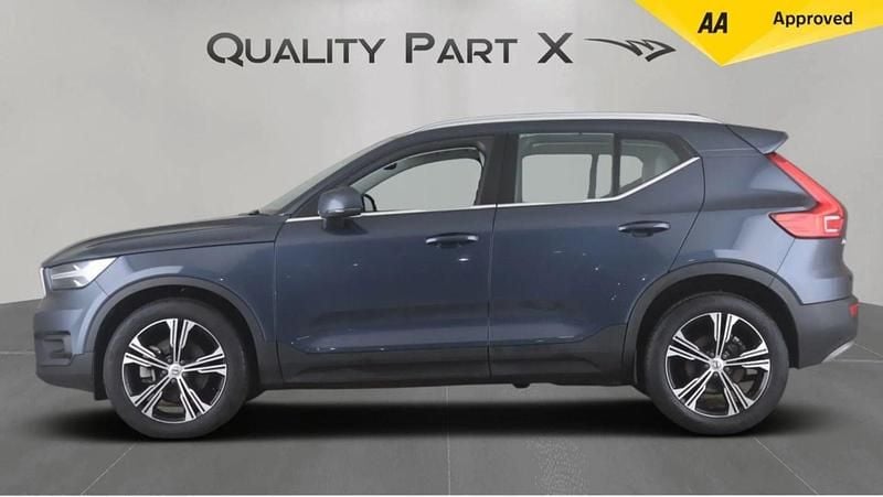 Used Volvo XC40 Inscription 197 HP (144 kW) 2020 Blue SUV
