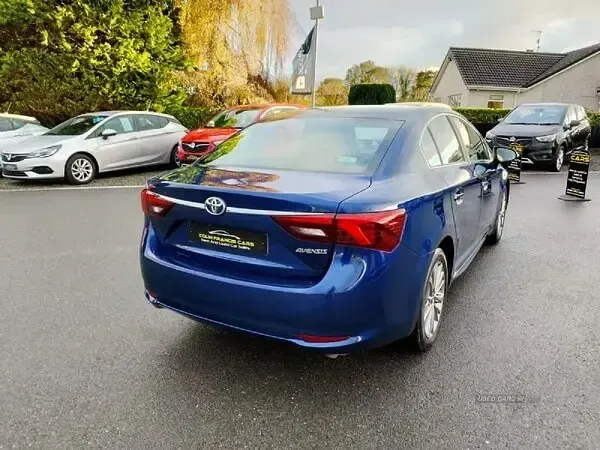 Used Toyota Avensis Business Edition 147 HP (108 kW) 2016 Blue Sedan