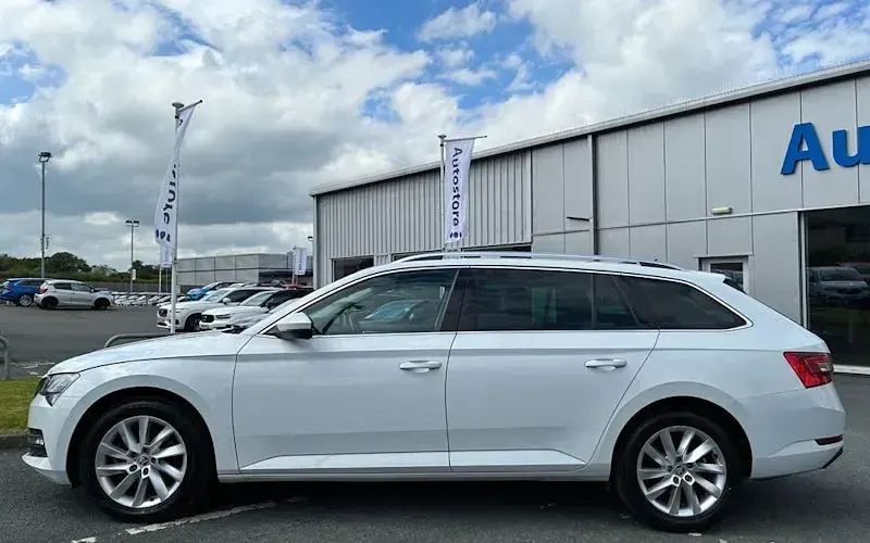 Used Skoda Superb SE Technology 150 HP (110 kW) 2023 Estate