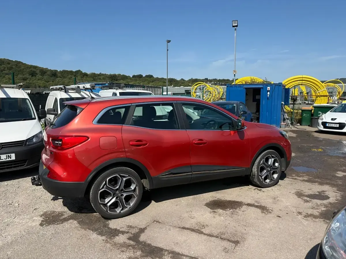 Used Renault Kadjar Dynamique 110 HP (80 kW) 2015 Red SUV