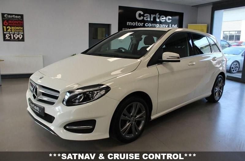 Used Mercedes B200 Exclusive 156 HP (114 kW) 2018 White MPV