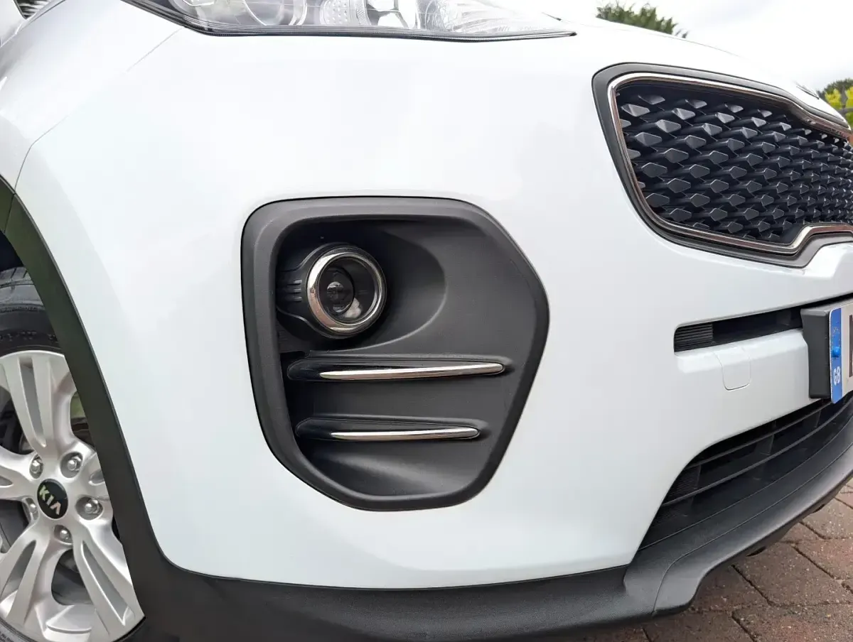 Used Kia Sportage 114 HP (83 kW) 2016 Arctic white SUV