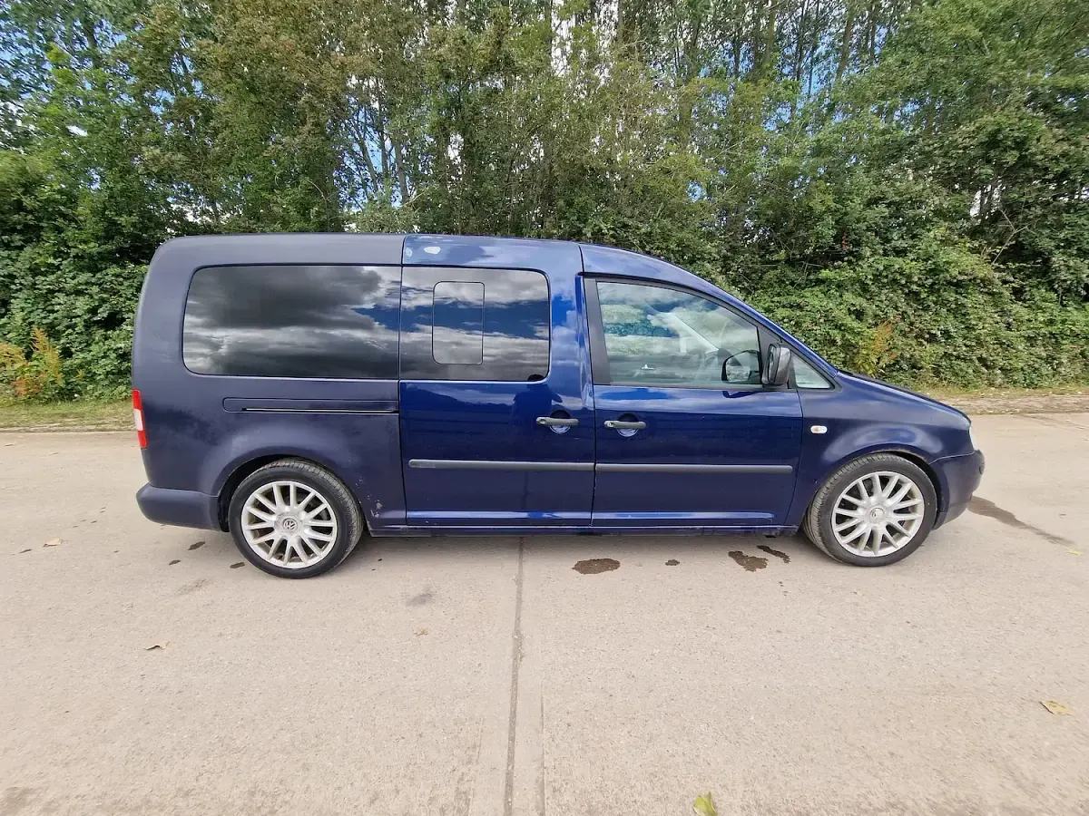 Used VW Caddy Life 140 HP (102 kW) 2009 Blue MPV