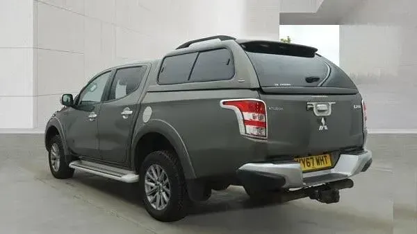 Used Mitsubishi L200 2017 Green Pickup
