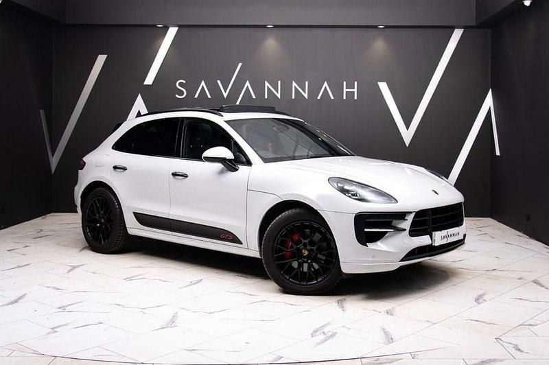 White Used 2020 Porsche Macan SUV | £47,990 (A bit pricey) - Image 1/4