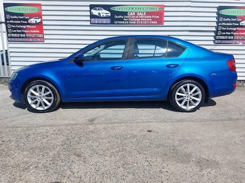 Used Skoda Octavia Elegance 2013 Blue Hatchback