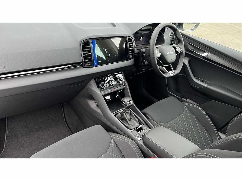 New Skoda Karoq SportLine 110 HP (80 kW) 2026 Moon white metallic SUV