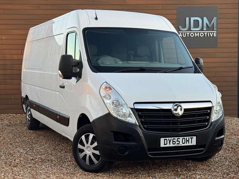 White Used 2015 Vauxhall Movano Van | £8,995 (A bit pricey) - Image 1/3