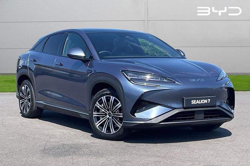 Grey New 2025 BYD Sealion 7 Comfort SUV | £45,869 (Fair price) - Image 1/4