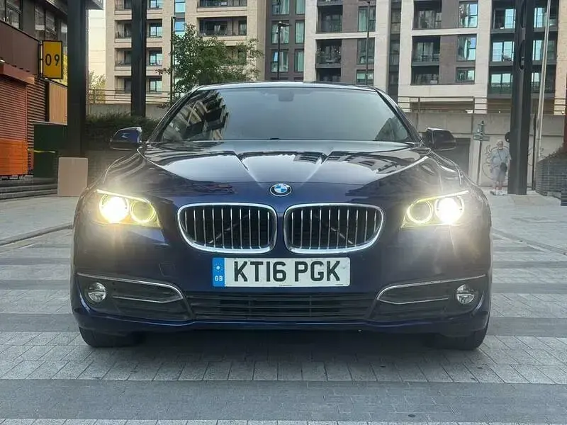 Used BMW 520 Luxury Line 190 HP (139 kW) 2016 Blue Sedan
