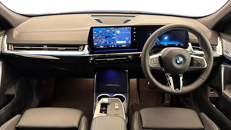 Usado BMW iX2 Luxury Line 147 kW (201 HP) 2026 Azul SUV