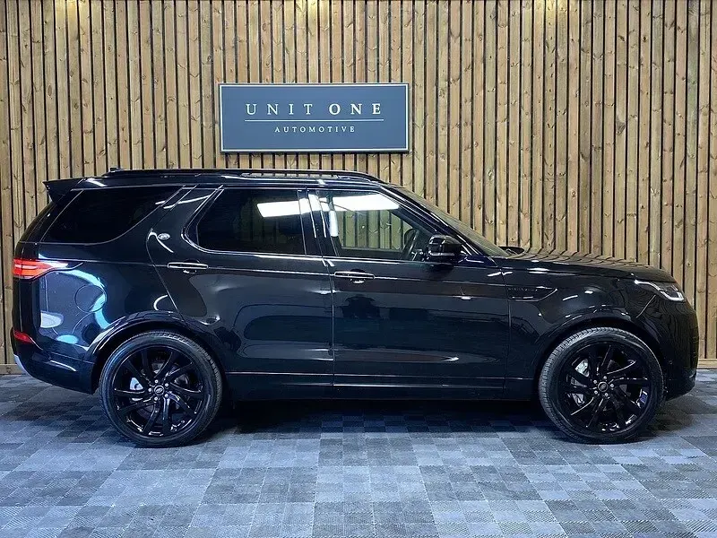 Used Land Rover Discovery HSE Luxury 306 HP (225 kW) 2020 Black SUV