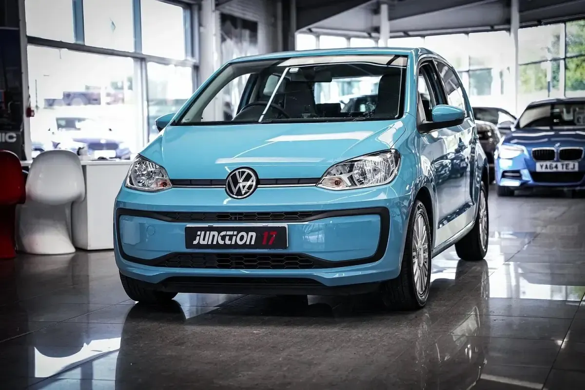 Usado VW up! S 60 HP (44 kW) 2020 Azul Citadino