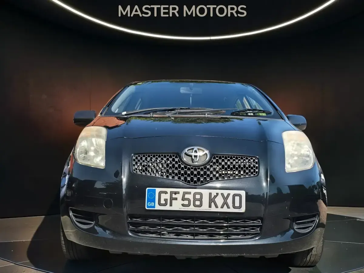 Used Toyota Yaris 87 HP (63 kW) 2008 Black Hatchback
