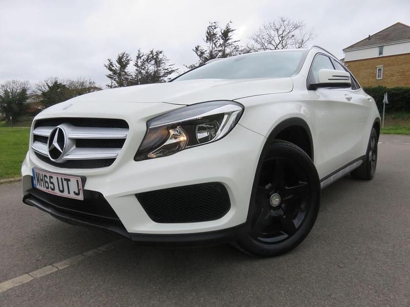 Used Mercedes GLA200 AMG line 2016 White SUV
