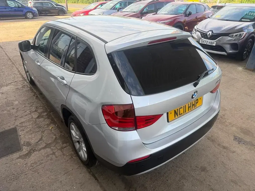 Używany BMW X1 2011 Srebrny SUV