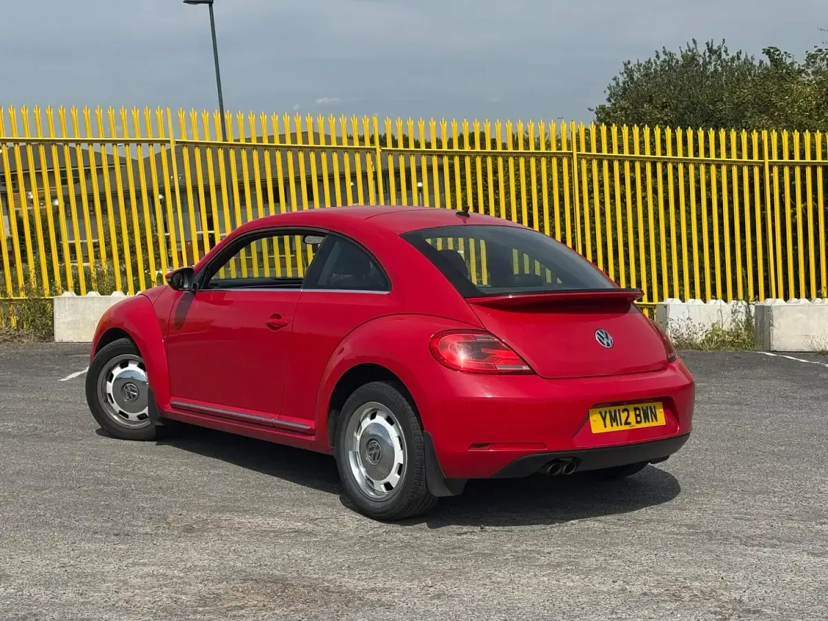 Used VW Beetle Design 157 HP (115 kW) 2012 Red Hatchback