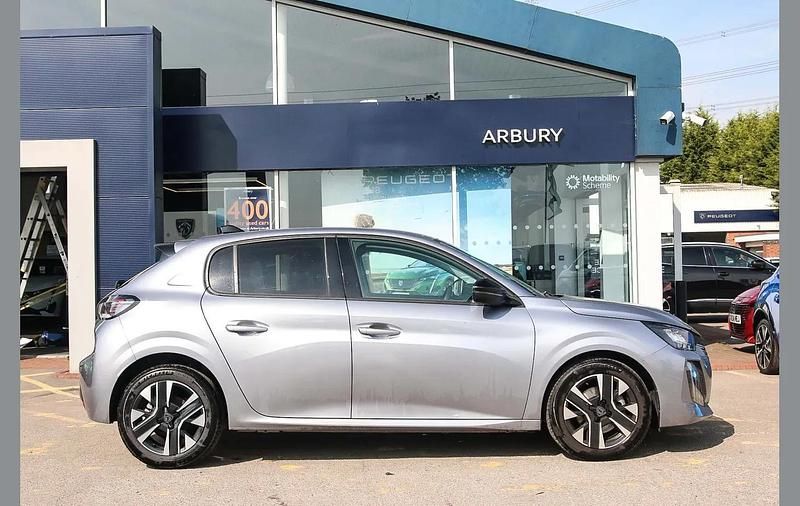 Used Peugeot 208 Allure 101 HP (74 kW) 2025 Grey Hatchback