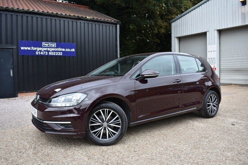 Black Used 2017 VW Golf VII SE Hatchback | £10,995 (Fair price) - Image 1/4
