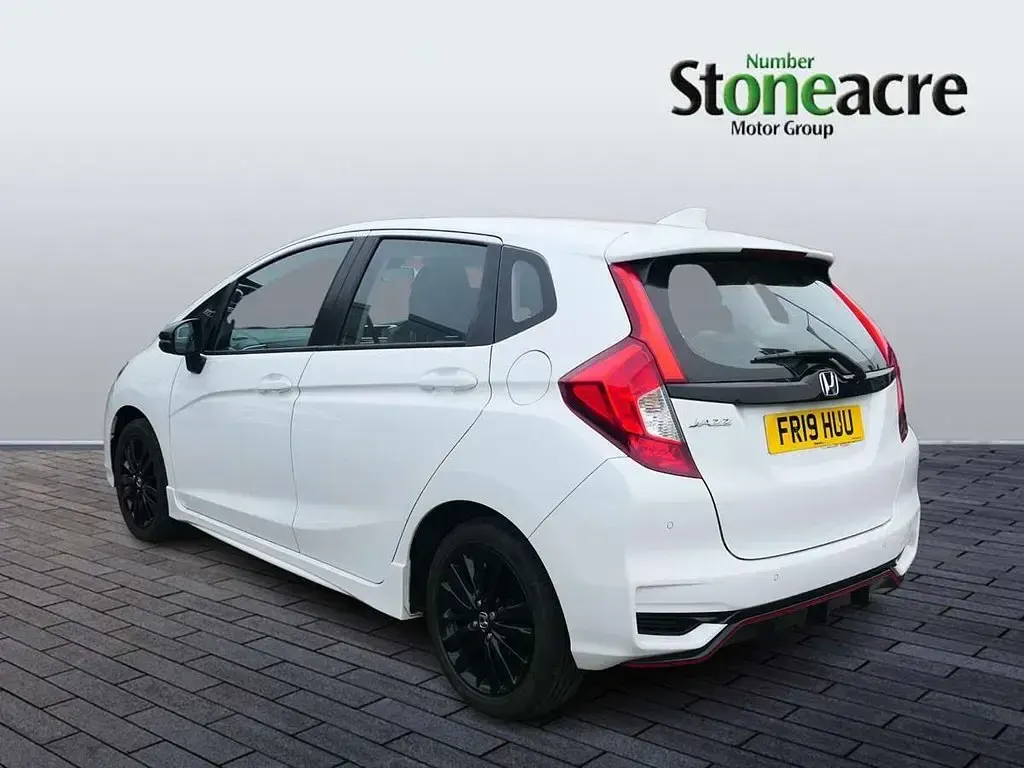 Używany Honda Jazz Sport 130 KM (95 kW) 2019 Biały Hatchback