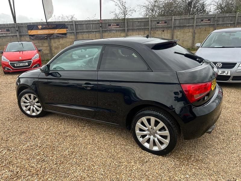 Usado Audi A1 Sport 122 CV (89 kW) 2012 Negro Utilitario