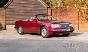 Others Used 1994 Mercedes 220 Cabriolet | £15,000 - Image 1/4