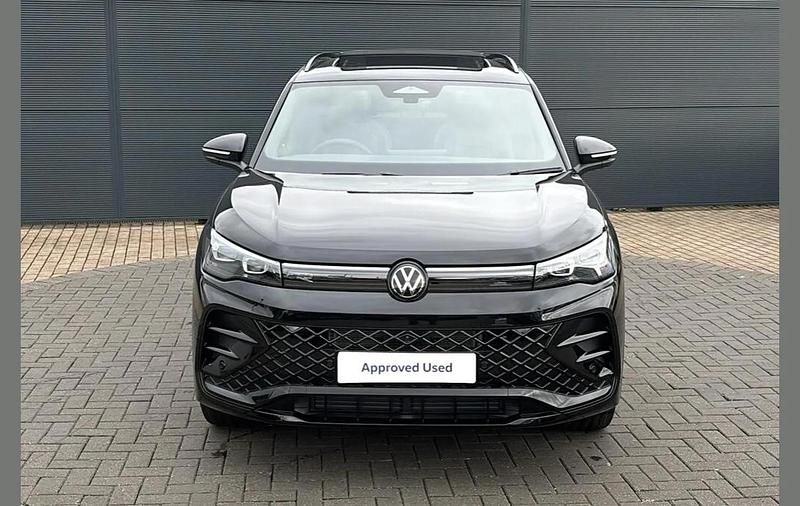 New VW Tiguan Black Edition 265 HP (194 kW) 2025 Black SUV