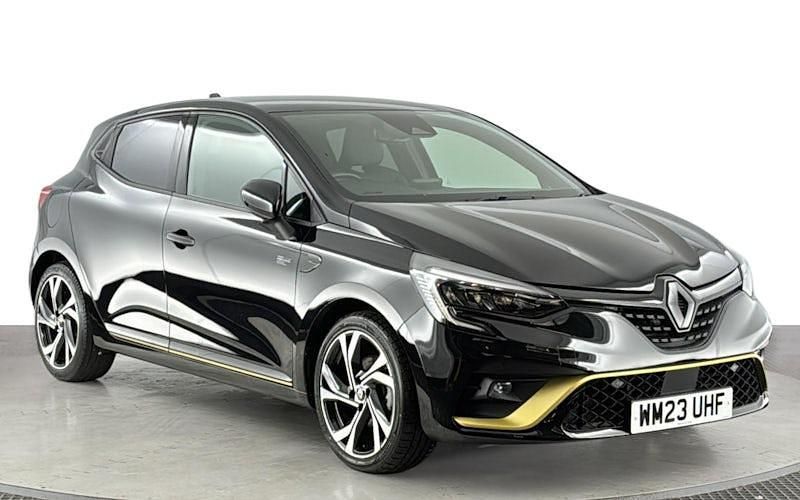 Used Renault Clio V Engineered 145 HP (106 kW) 2023 Black Hatchback