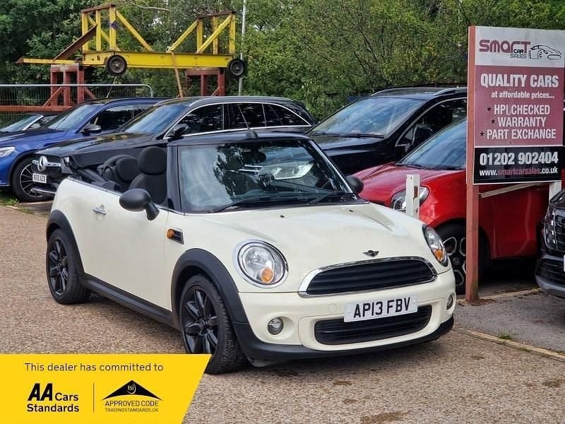 White Used 2013 Mini ONE Hatchback | £5,495 (Expensive) - Image 1/3