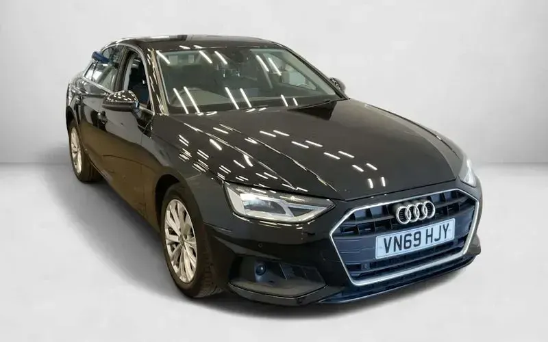 Used Audi A4 Comfort 163 HP (119 kW) 2019 Sedan