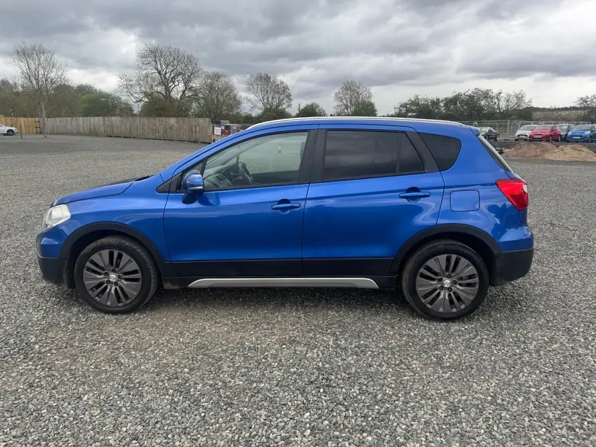 Gebraucht Suzuki SX4 S-Cross SZ4 120 PS (88 kW) 2014 Blau Kleinwagen