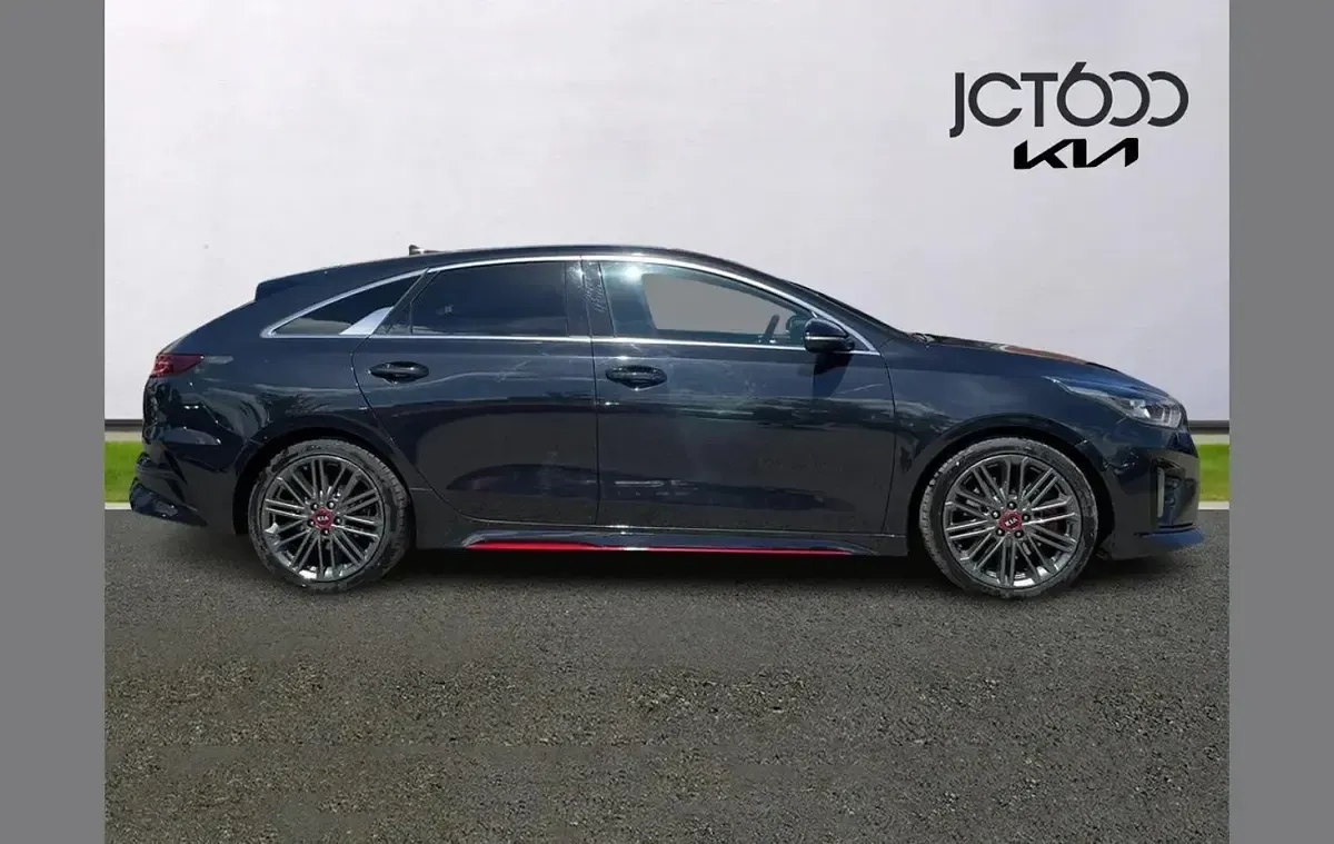 Used Kia ProCeed GT 204 HP (150 kW) 2019 Black Estate