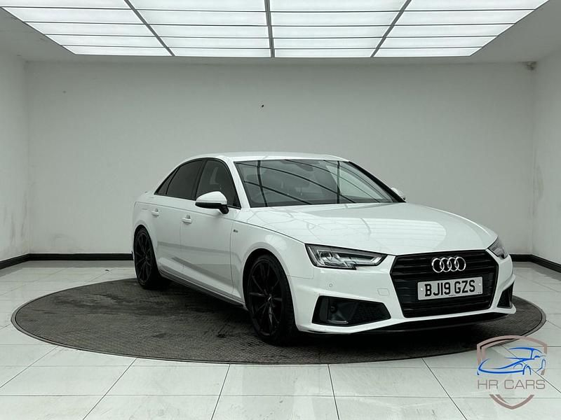 Used Audi A4 Black Edition 150 HP (110 kW) 2019 White Sedan