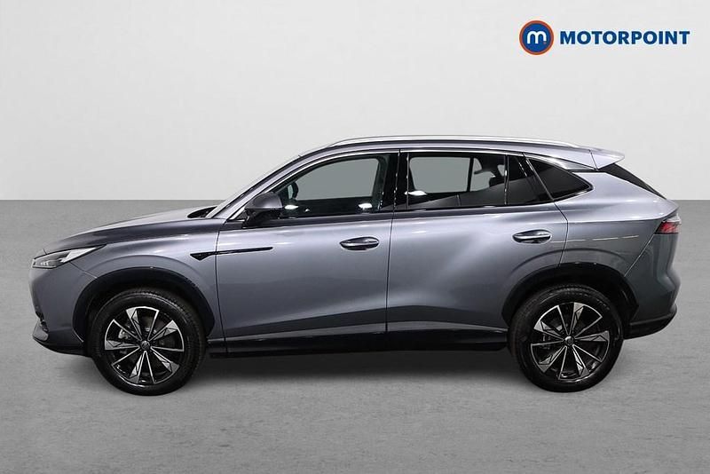 Usado MG HS Trophy 224 HP (164 kW) 2025 Cinzento SUV