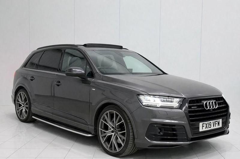 Used Audi Q7 Advanced 286 HP (210 kW) 2019 Grey SUV