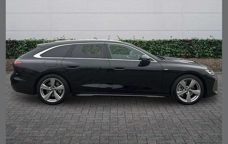 Used Audi A6 S-Line 200 HP (147 kW) 2025 Green Estate