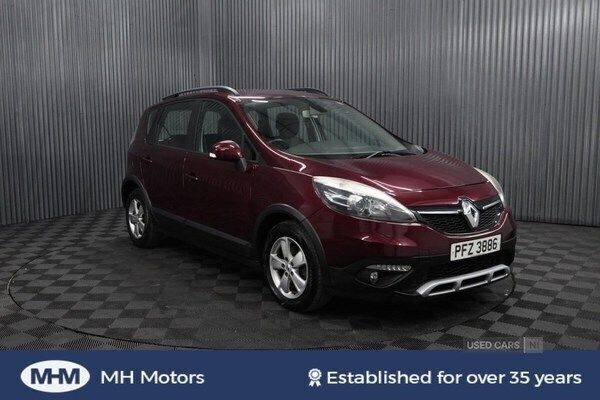 Red Used 2013 Renault Scénic III Dynamique MPV | £4,750 (Fair price) - Image 1/4