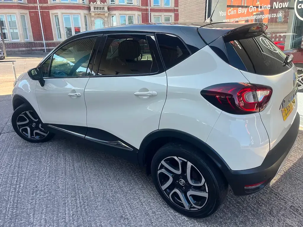 Used Renault Captur Dynamique 2018 Beige SUV