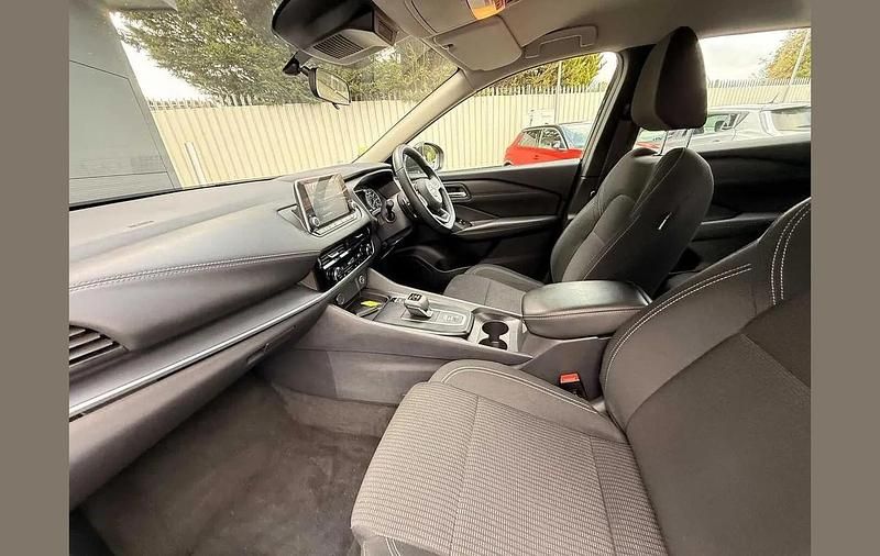 Used Nissan Qashqai Acenta Premium 155 HP (114 kW) 2023 Black SUV