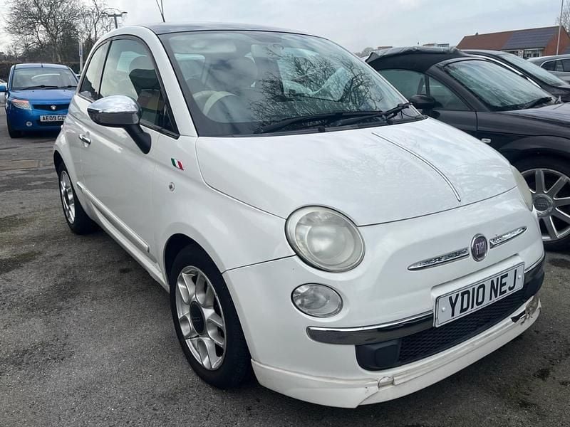 Used Fiat 500 Lounge 69 HP (50 kW) 2010 White Hatchback