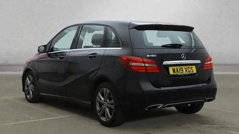 Used Mercedes B180 Exclusive 122 HP (89 kW) 2019 Black MPV